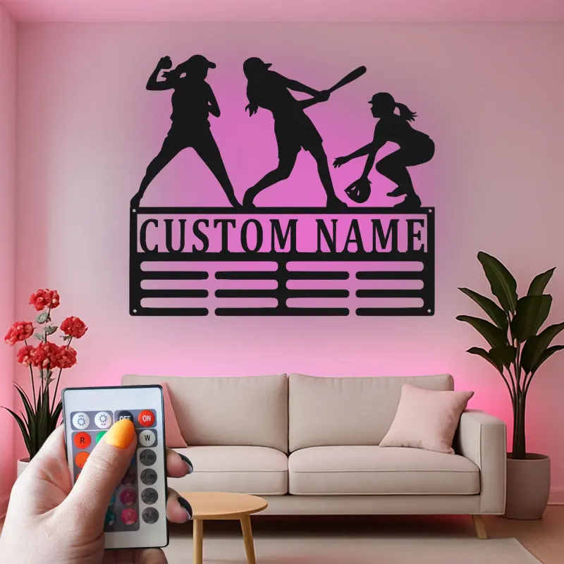 Panneau personnalisé de nom de softball avec LED | Support de médaille en métal sur mesure | Cadeau pour joueur | Décoration de chambre pour filles
