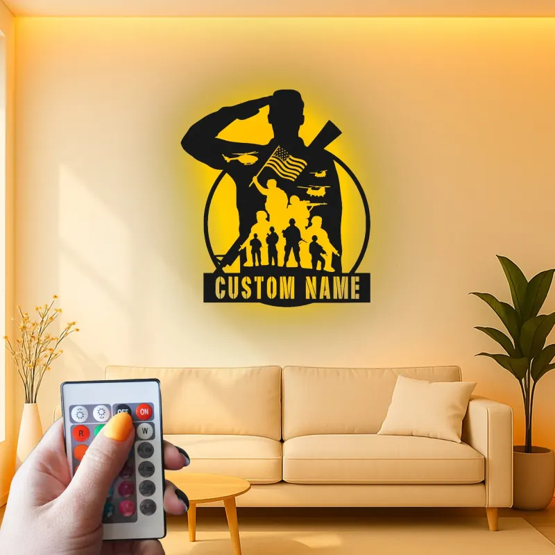 Insegna LED Silhouette Soldato Personalizzata | Insegna in Metallo Fatta a Mano | Tributo Patriottico ai Militari e Regalo per Veterani