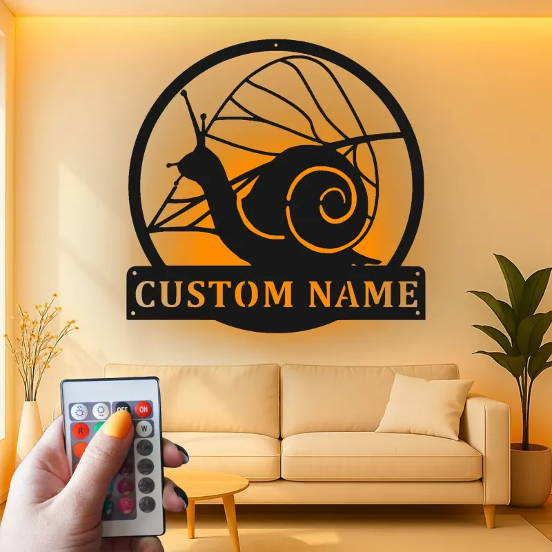 Enseigne personnalisée escargot de jardin | Décoration murale LED en métal pour terrasse | Déco nature avec prénom | Cadeau extérieur pour jardinier