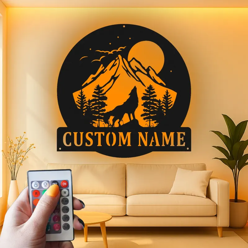 Personalisierte Wolf-Bergszene LED-Licht Metall-Wandkunst Geschenk für Naturliebhaber Rustikale Cabin-Dekoration 3
