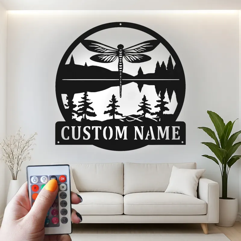 Cartel de metal personalizado Escena de Lago con Libélulas y Luz LED Regalo Personalizado para Amantes de la Naturaleza Decoración para Cabaña o Sala de Estar