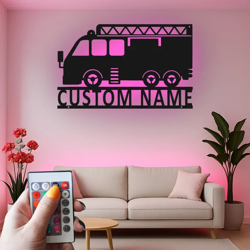 Plaque personnalisée camion de pompiers | Décoration murale LED en métal pour chambre d’enfant | Cadeau pompier personnalisé | Déco caserne