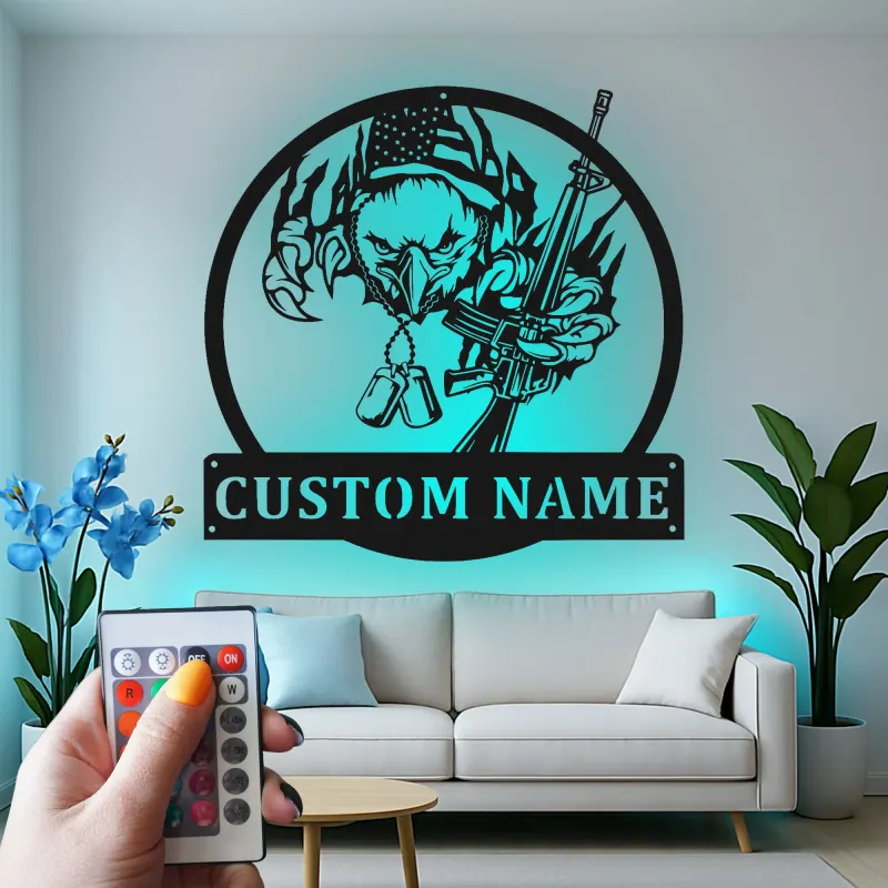 Insegna in metallo LED personalizzata con aquila e fucile - Regalo patriottico per veterani, decorazione per man cave o militare