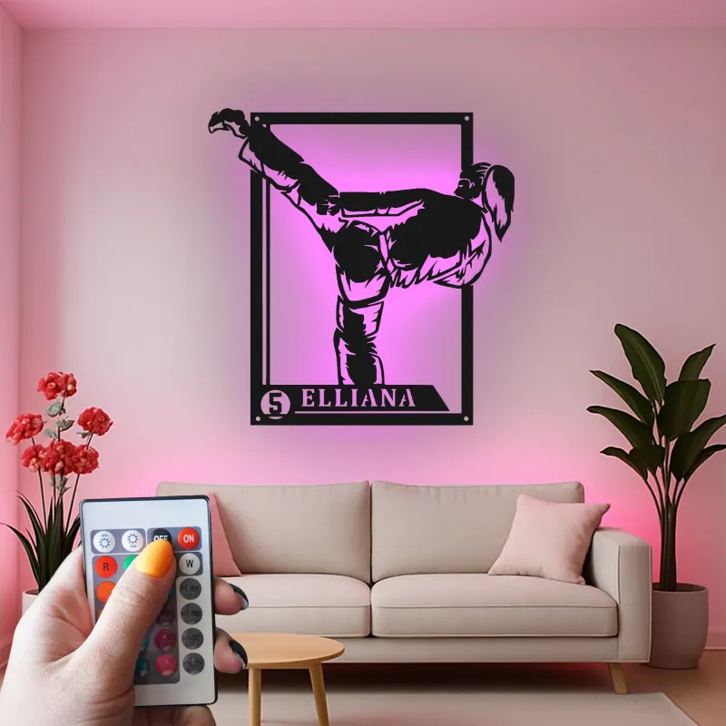 Insegna in metallo personalizzata con luce LED per artisti marziali, regalo personalizzato per appassionati di karate, decorazione per palestra o dojo