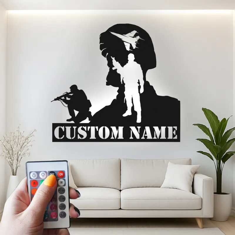 Personalisierter Soldat Silhouette Metall Schild | LED Militär Wandkunst | Benutzerdefinierte Veteranen Namensplakette | Patriotische Army Deko
