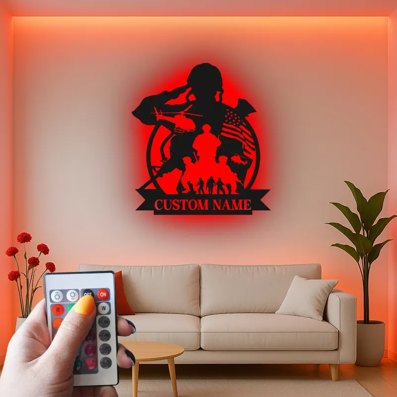 Arte murale in metallo militare personalizzata | Insegna LED patriottica con soldato | Regalo personalizzato per veterani per man cave