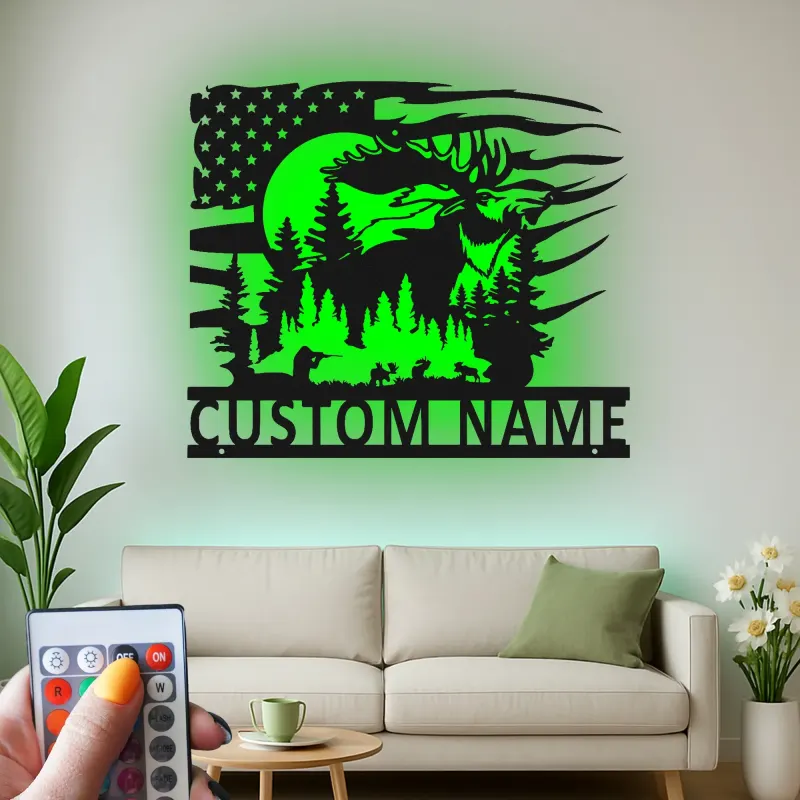 Insegna in metallo personalizzata con alce | Arte da parete faunistica LED con bandiera americana | Decorazione e regalo per cabin di cacciatori