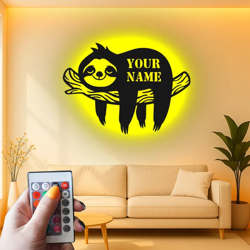 Insegna in metallo personalizzata con bradipo e luce LED - Regalo personalizzato per amanti degli animali, decorazione per nursery o camera dei bambini