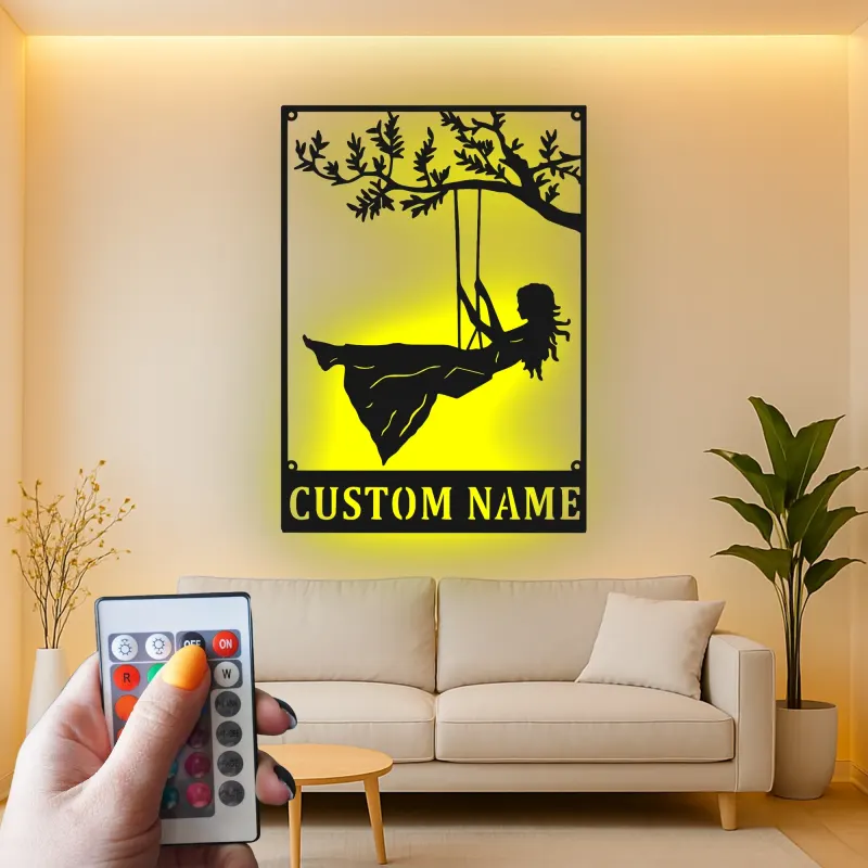 Letrero LED personalizado de niña en columpio | Decoración mural de metal con nombre a medida | Regalo para guardería y cuarto de juegos