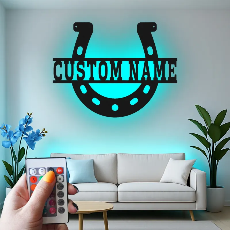 Panneau de Fer à Cheval Personnalisé | Art Métallique LED pour Grange & Ranch | Décor Équestre Personnalisé | Lumière Accent de Ferme Rustique