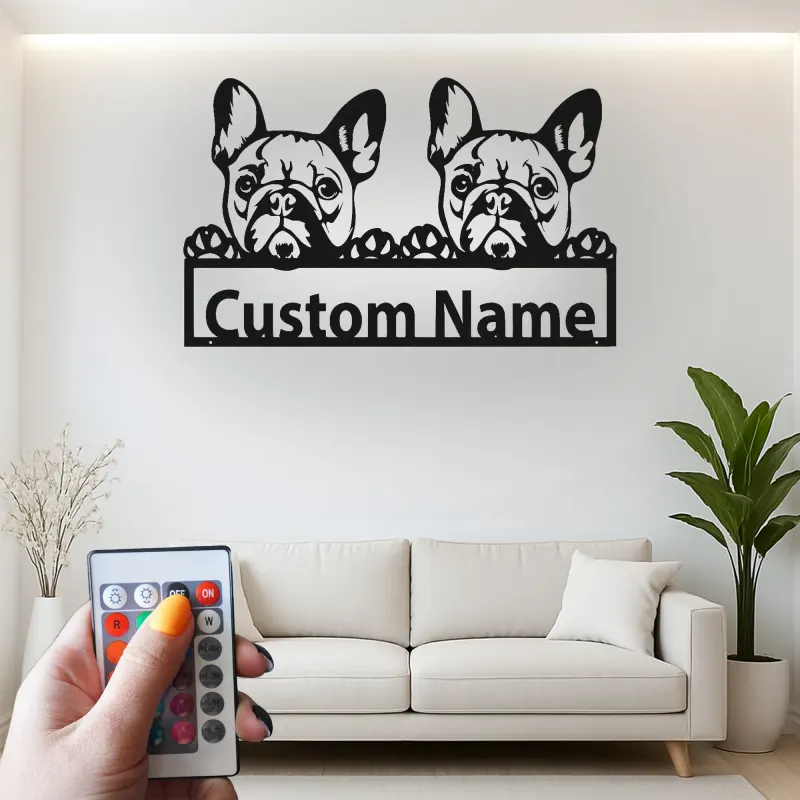 Insegna in metallo personalizzata con Bulldog Francese | Decorazione murale LED su misura | Regalo per lei amante dei cani | Arredo con nome del pet