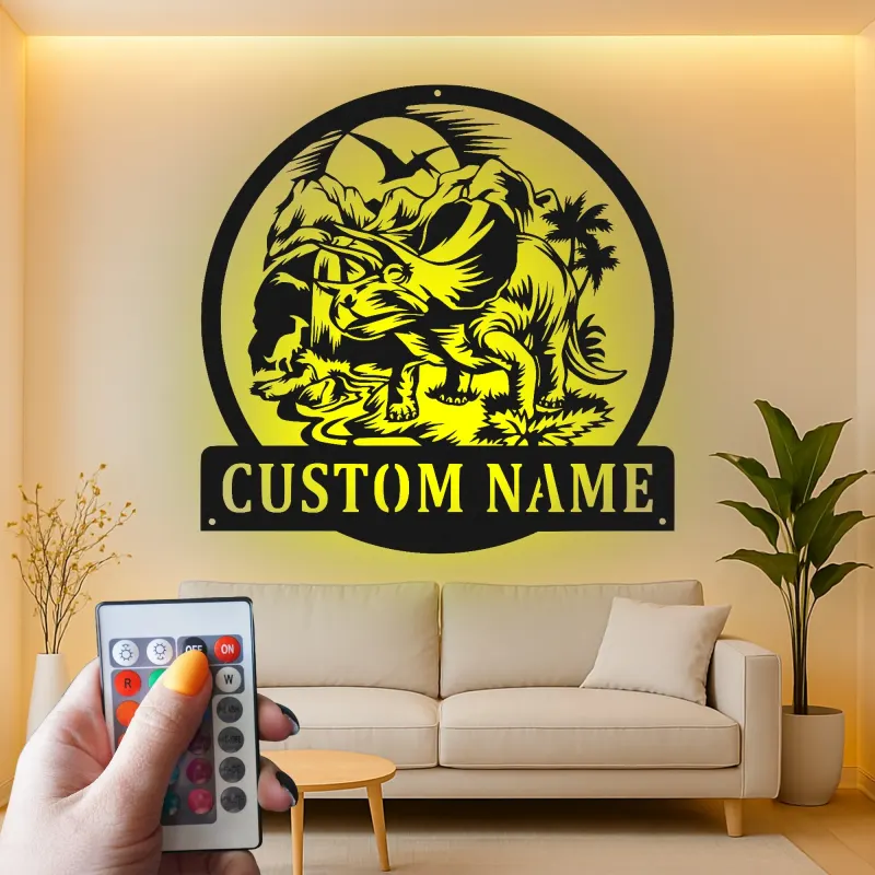 Personalisiertes Triceratops LED Licht Metallschild Geschenk für Kinderzimmer Dekor für Dinosaurierliebhaber