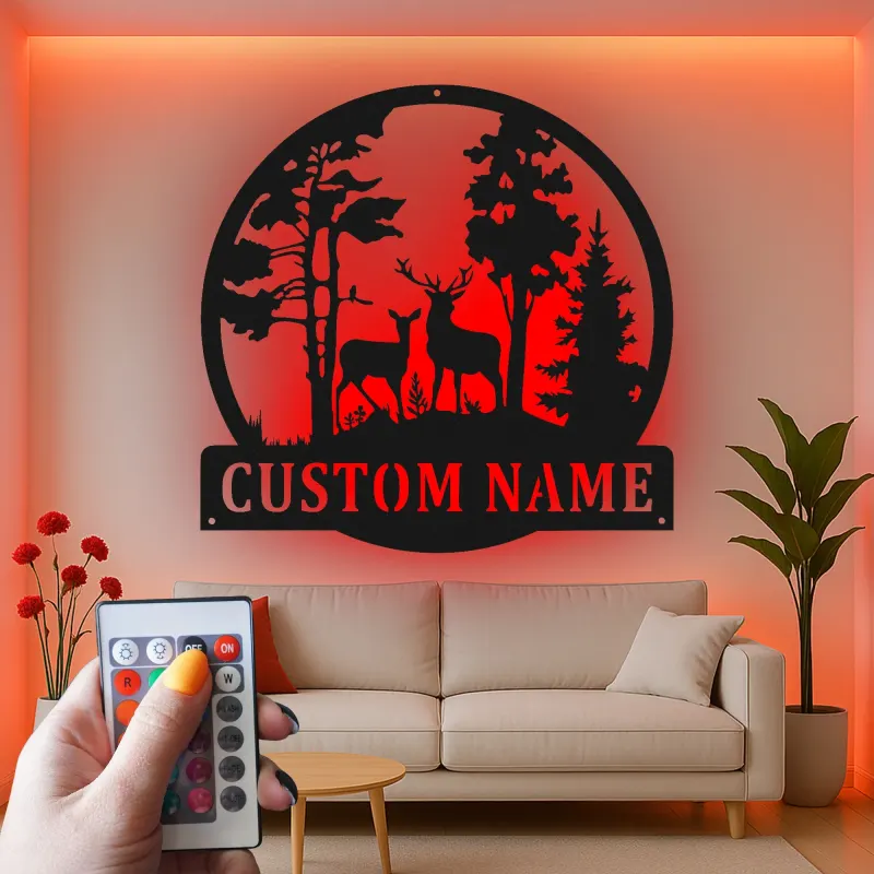 Insegna in metallo personalizzata con cervo e luce LED per amanti della natura, regalo per cabin