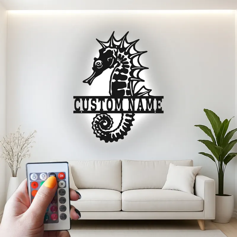 Insegna in metallo personalizzata con cavalluccio marino e LED | Arte murale nautica personalizzata | Decorazione per casa al mare e targhetta per soggiorno costiero