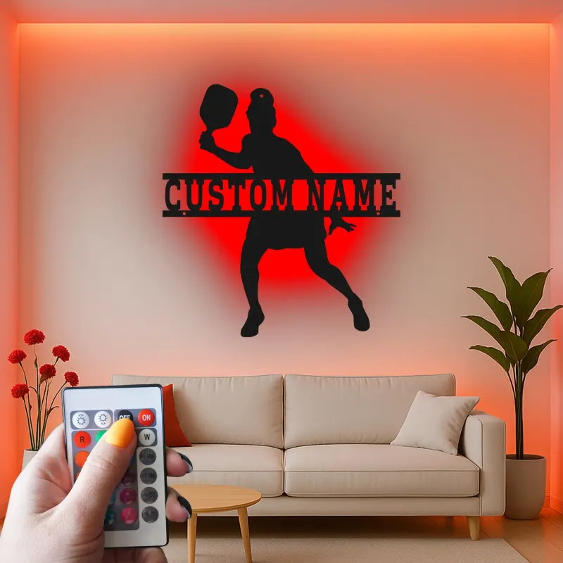 Insegna LED personalizzata per pickleball | Arte murale in metallo con nome per lei | Regalo per atleta donna | Decorazione per game room