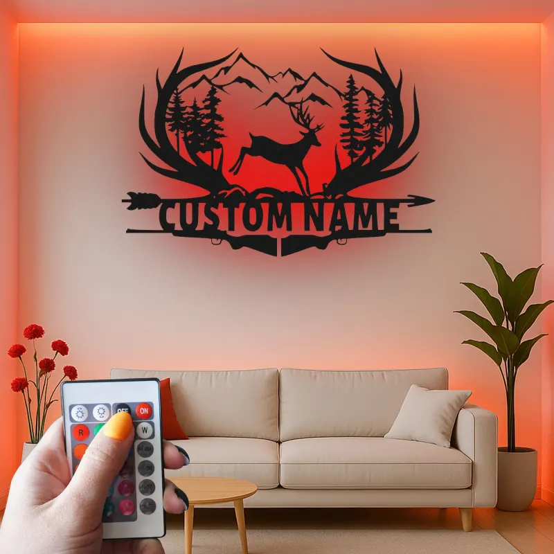 Insegna in metallo personalizzata con cervo e scena montana retroilluminata LED regalo per amanti della natura decorazione per cabin o lodge