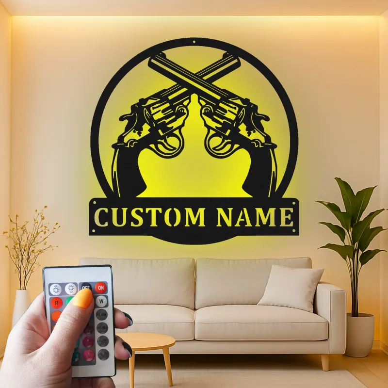Arte da parete in metallo personalizzata con revolver incrociati | Insegna western LED | Regalo cowboy personalizzato | Arredo rustico per man cave