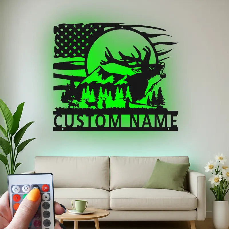 Personalisierte LED-Metall-Wandkunst mit Elch und Berg – Geschenk für Naturliebhaber, Hütten- oder Lodge-Deko