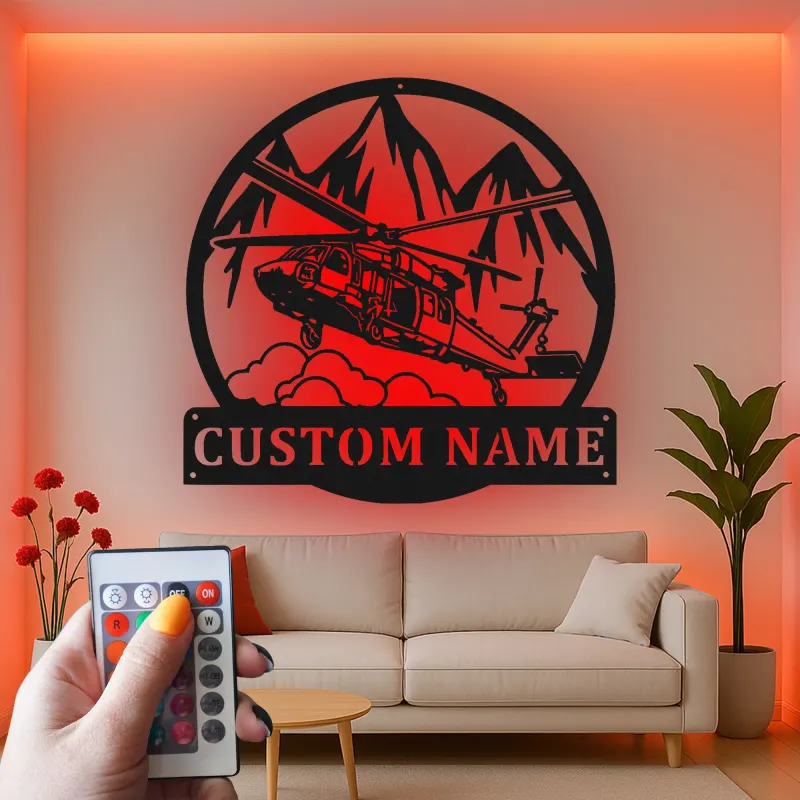 Cadeau pour pilote d’hélicoptère | Décoration murale en métal LED sur mesure | Décor aviation personnalisé pour repaire d’homme et bureau