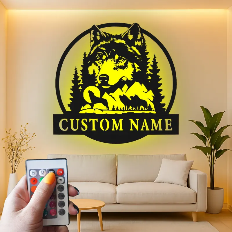 Cartel de metal personalizado con luz LED de lobo y bosque, regalo de vida salvaje personalizado para amantes de la naturaleza, decoración para cabañas