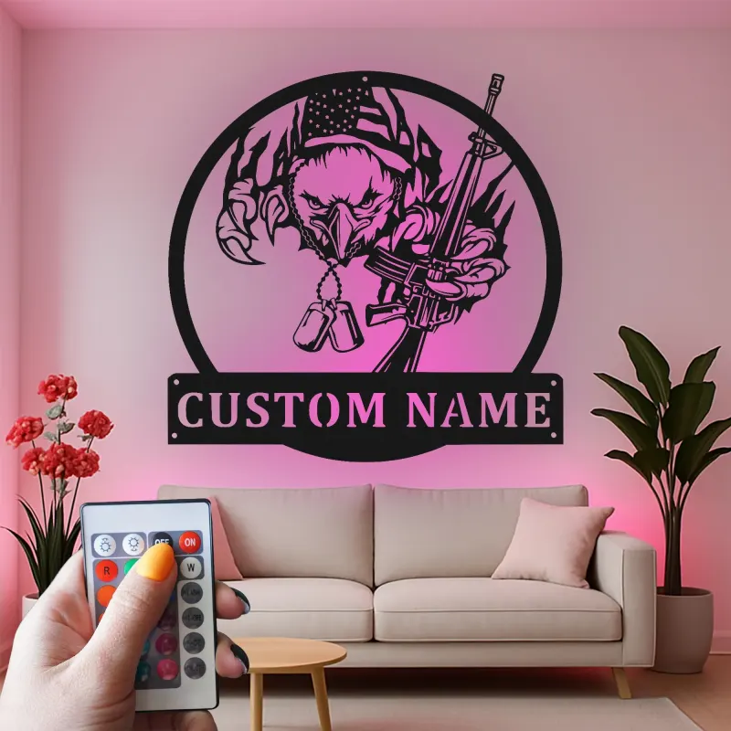 Insegna in metallo LED personalizzata con aquila e fucile - Regalo patriottico per veterani, decorazione per man cave o militare