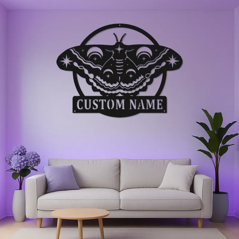 Luna Moth LED Metallschild | Personalisierte Wandkunst | Himmlisches Mond-Dekor für Salon, Studio & Boho-Interieur