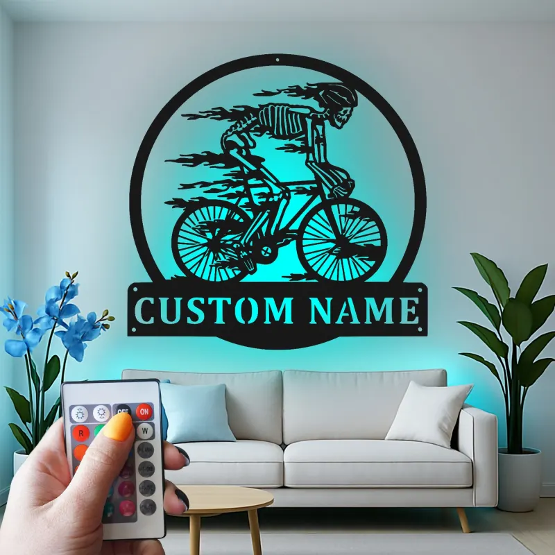Personalisierte Skelett Radfahrer Metalltafel | LED Wandkunst für Männerhöhlen | Individuelles Biker Geschenk | Gruselige Fahrrad Dekoration