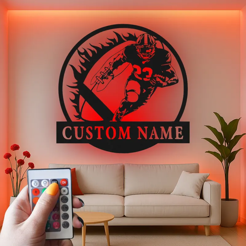 Insegna LED personalizzata con football | Decorazione murale in metallo personalizzata per man cave, camera ragazzi | Regalo per atleta