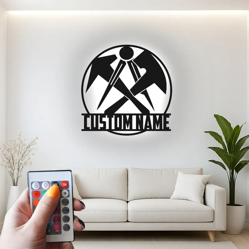 Insegna in metallo personalizzata martello e ascia | Decorazione LED per officina, man cave o garage | Regalo personalizzato per carpentiere