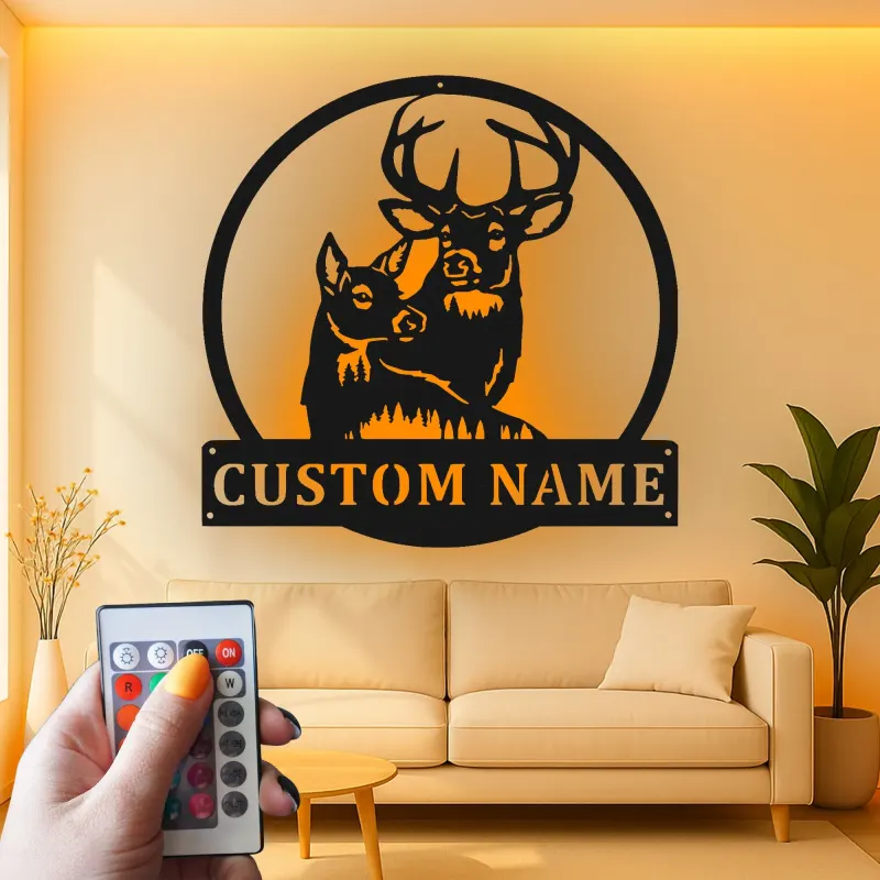 Insegna in metallo personalizzata con luce LED per famiglia di cervi - Regalo personalizzato per amanti della natura, decorazione per cabin rustica