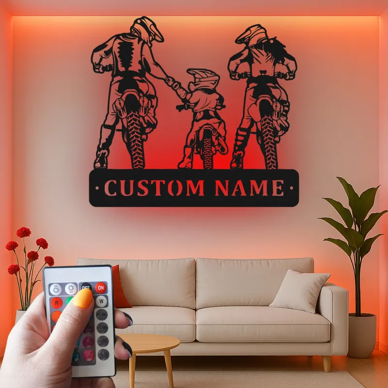 Personalisierte Familien-Motocross-Wandkunst aus Metall mit LED-Licht – Geschenk für Biker, Garage oder Man-Cave-Deko