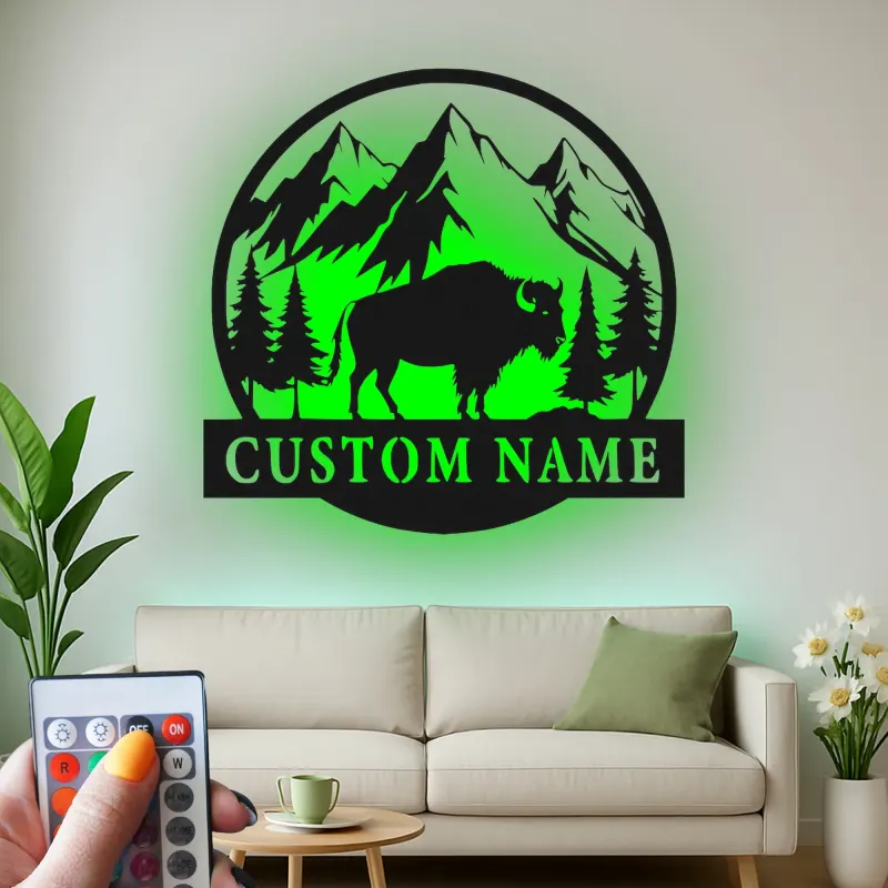 Personalisierte LED-Leuchttafel aus Metall mit Bison-Motiv – Rustikales Geschenk für Naturfreunde