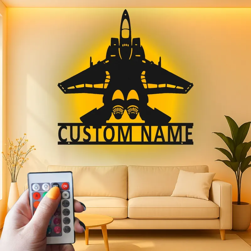 Plaque LED personnalisée avion de chasse en métal | Décoration murale personnalisée | Cadeau pour pilote militaire | Déco avion pour man cave