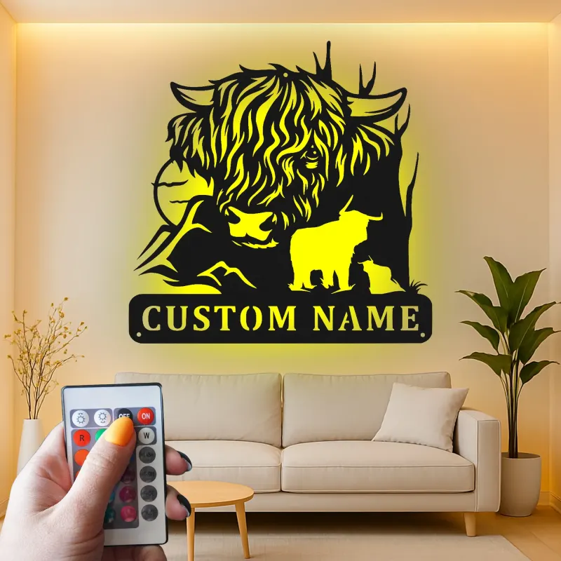 Decoración mural de metal LED de vaca de las Highlands | Decoración farmhouse personalizada | Letrero rústico a medida para amantes de los animales
