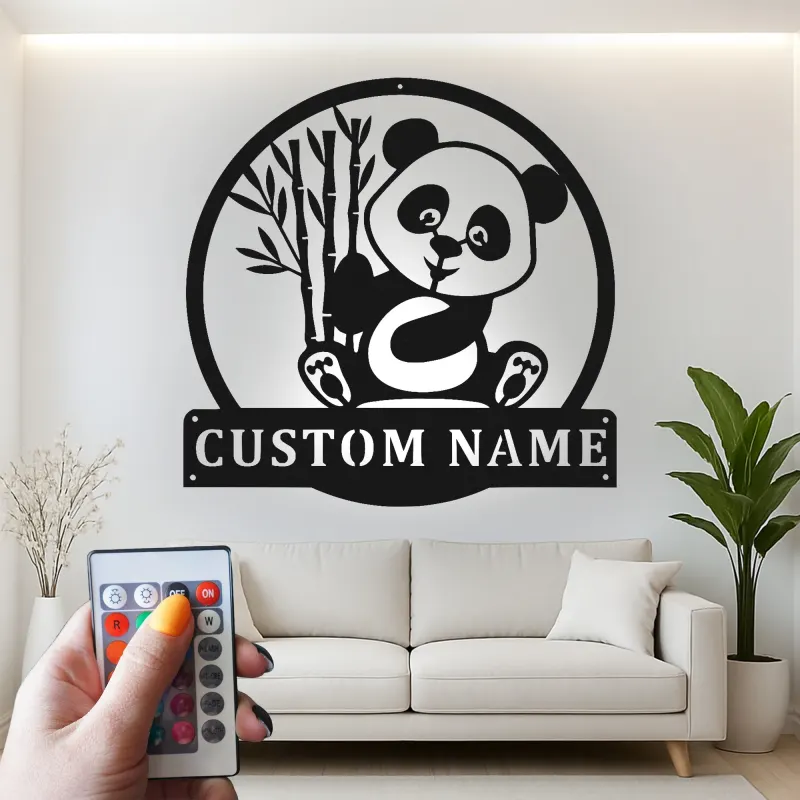 Insegna LED Personalizzata con Panda | Decorazione per Nursery in Metallo | Regalo di Arte da Parete per Bambini | Targa Illuminata per Camera dei Bambini