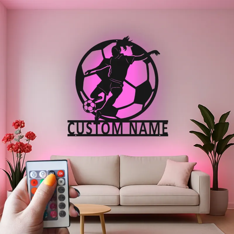 Cartel de metal personalizado de jugadora de fútbol femenino con luz LED, regalo personalizado para aficionados al fútbol, decoración para sala de juegos