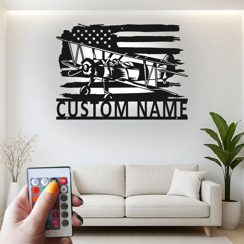 Personalisierte Vintage Doppeldecker LED Licht Metall-Wandkunst Geschenk für Piloten mit amerikanischem Flaggen-Design