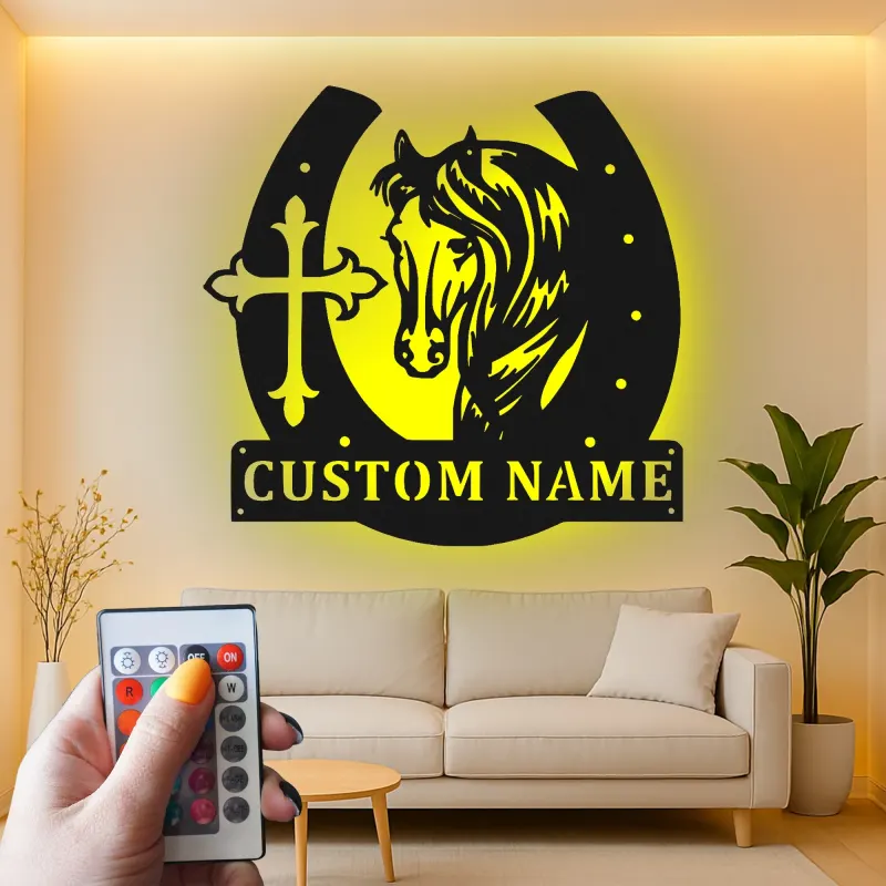 Cartel LED personalizado de caballo y cruz | Decoración mural de metal con herradura a medida | Regalo ecuestre para establo y hogar