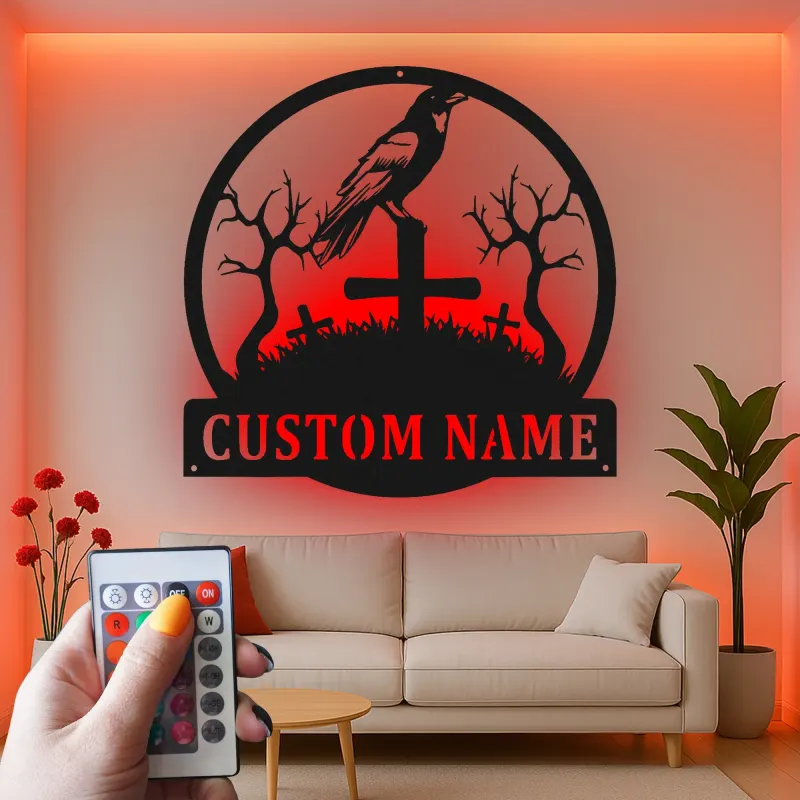Insegna in metallo personalizzata con corvo su cimitero luce LED regalo di Halloween decorazione gotica per la casa