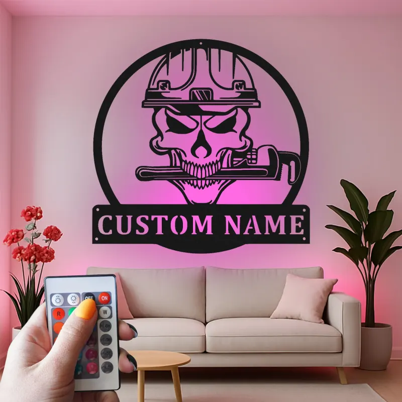 Panneau LED en métal Skull de plombier | Décoration murale personnalisée pour atelier | Décor de garage ou man cave | Cadeau pour artisans