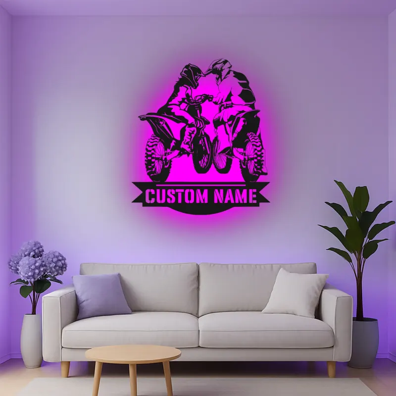 Décoration murale en métal personnalisée pour couple de motocross avec rétroéclairage LED - Cadeau personnalisé pour motards, garage ou décoration de man cave