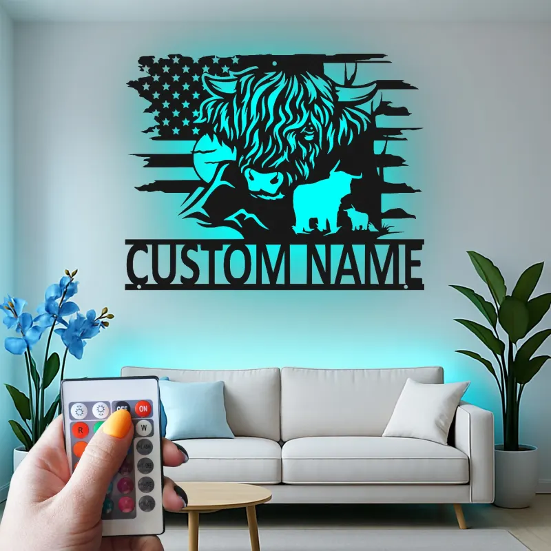 Décoration murale en métal Highland Cow | Enseigne LED personnalisée avec drapeau USA | Déco ranch sur mesure | Cadeau pour fermier