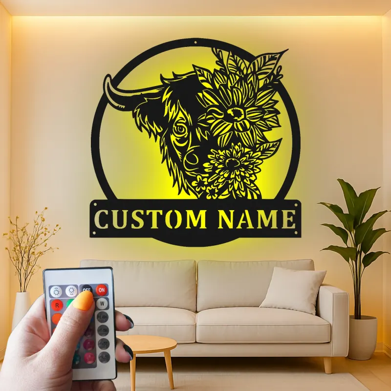Décoration murale en métal Highland Cow | Plaque LED personnalisée pour maison de campagne | Cadeau floral pour salon