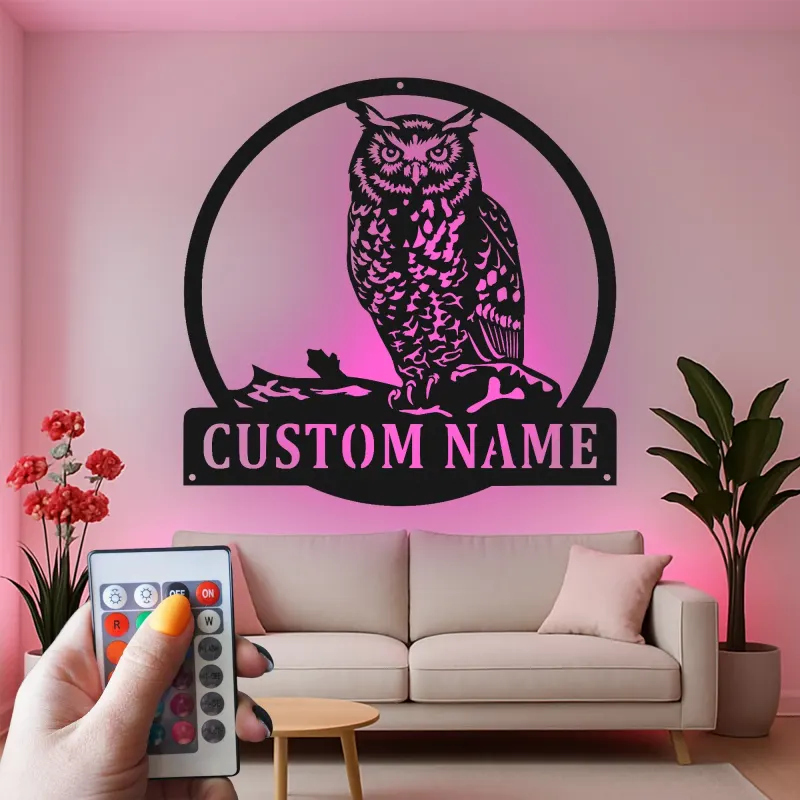 Insegna LED in metallo con gufo reale | Decorazione murale personalizzata per amanti della natura | Arredo rustico da baita