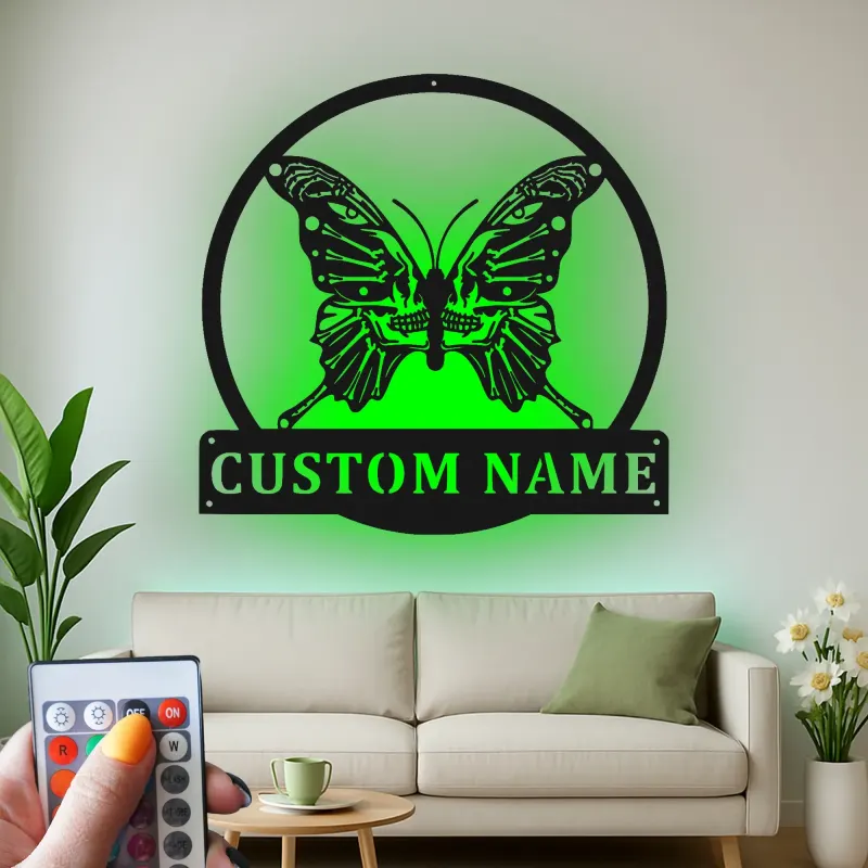 Insegna in metallo personalizzata con farfalla e teschio luce LED regalo unico per amanti del goth decorazione per camera da letto o soggiorno