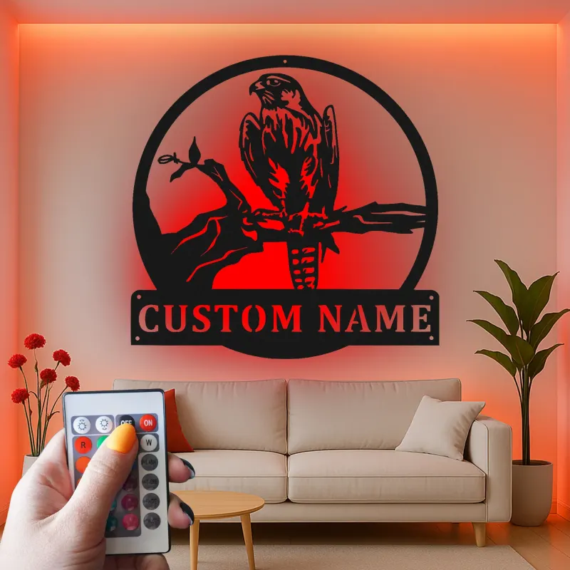 Insegna LED in metallo con falco personalizzata | Arte murale con rapace personalizzata | Decorazione retroilluminata per esterni e logo aziendale | Regalo per amanti della fauna