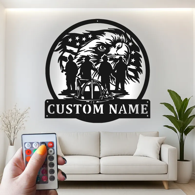 Regalo personalizzato per vigile del fuoco | Decorazione murale LED in metallo con aquila | Insegna con nome su misura per casa e ufficio