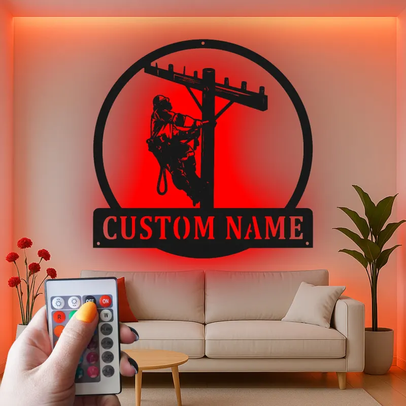 Plaque métallique personnalisée pour lineman avec LED | Cadeau personnalisé pour électricien | Décoration murale pour technicien des réseaux | Déco rustique en acier
