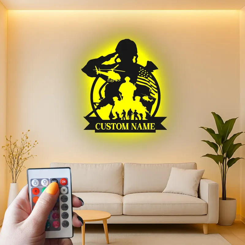 Arte murale in metallo militare personalizzata | Insegna LED patriottica con soldato | Regalo personalizzato per veterani per man cave