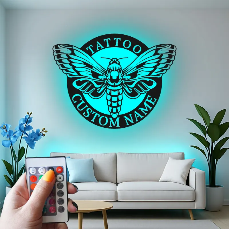 Décoration murale en métal personnalisée avec tatouage de papillon et rétroéclairage LED - Cadeau personnalisé pour les amateurs de tatouages, studio ou décoration de salon